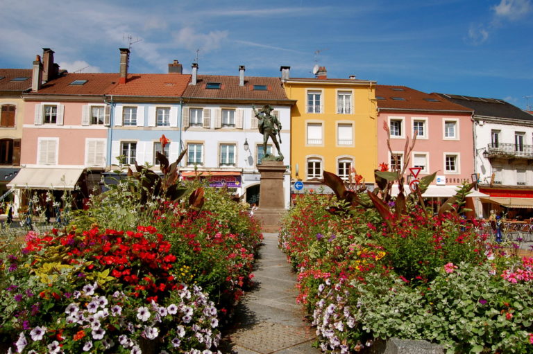 Place vosgienne, Remiremont